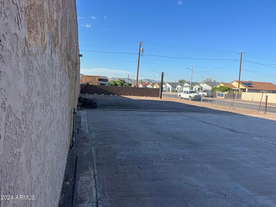 2nd image of 1117 W BUCKEYE Road #5