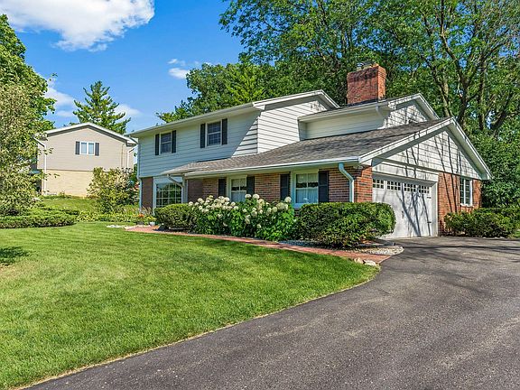 2nd image of 17825 Wessex Dr