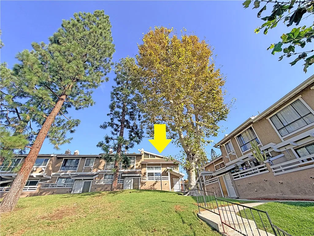 1 bed, 1.5 bath, 900 sqft, $2,500 — Photo 4