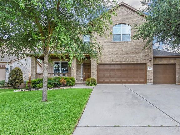 2nd image of 3803 Longhorn Acres St