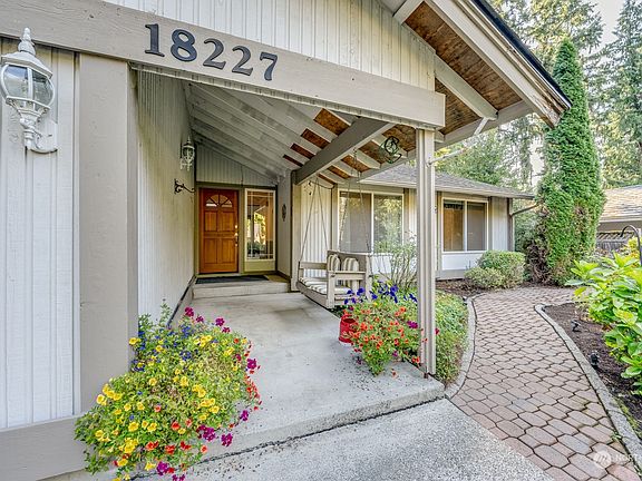 3rd image of 18227 NE 176th Street