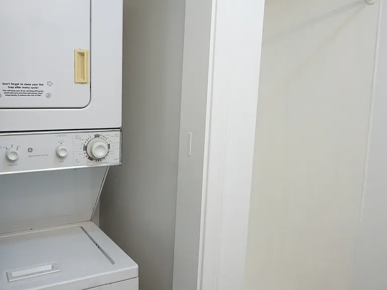 407 Gilmer St #B — Photo 8