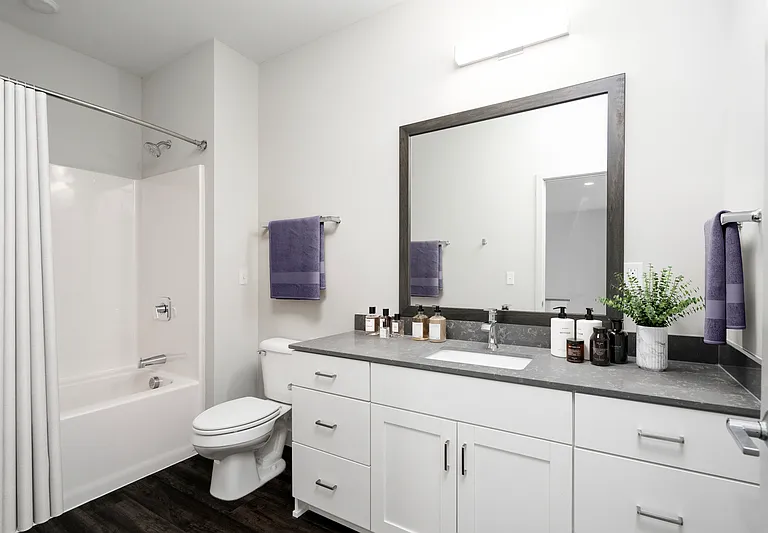 Viking Lakes Residences — Photo 13