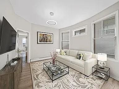3rd image of 56 Randolph Ave Floor 1