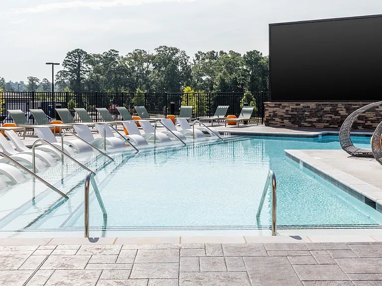 Signature Hartwell Village — Photo 7