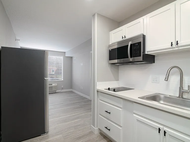 Avera Living - Memorial Apartments — Photo 45