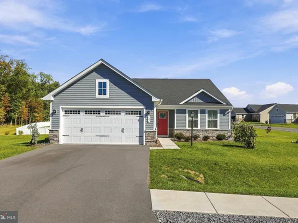 124 Tackle Rd, Inwood, WV 25428
