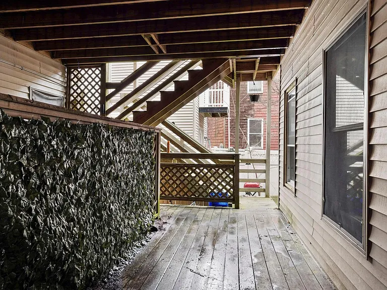 190 W 7th St #1 — Photo 21