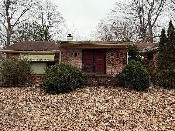 2nd image of 2640 Biggs Rd