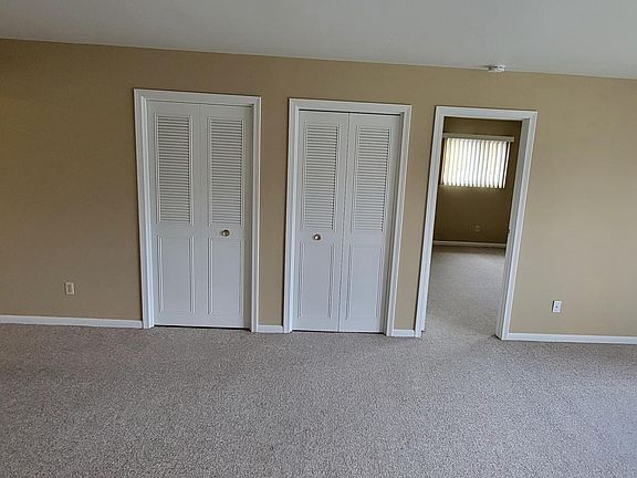 2nd image of 4555 Hemmeter Ct