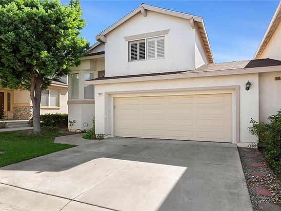 2nd image of 3520 E Balmoral Dr