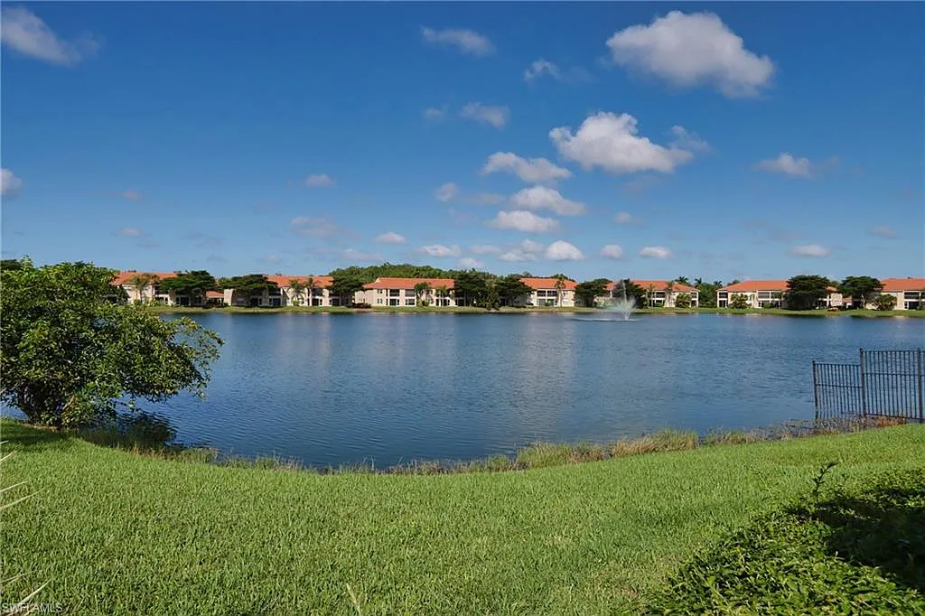 3 bed, 2.0 bath, 1382 sqft, $4,250 — Photo 1