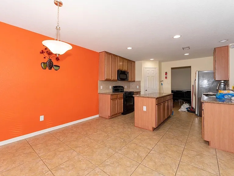 2947 Red Oak Leaf Trl — Photo 6