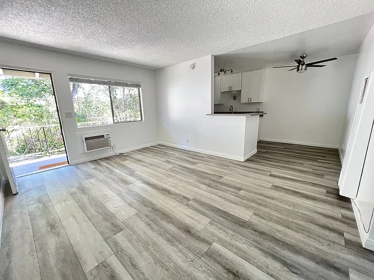 Citrus Pacific Villas — Photo 13