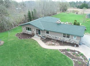 1452 County Road C, Grafton, WI 53024