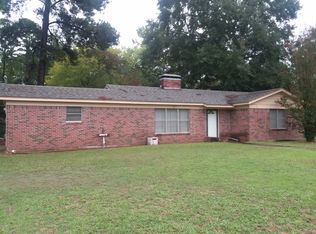 902 Mockingbird Ln, Carthage, TX 75633