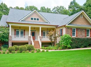 1181 Dove Creek Cir, Winder, GA 30680