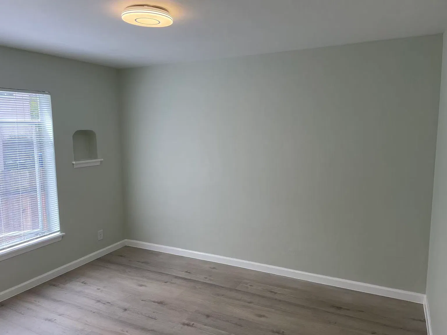 3232 Yosemite Ave — Photo 3