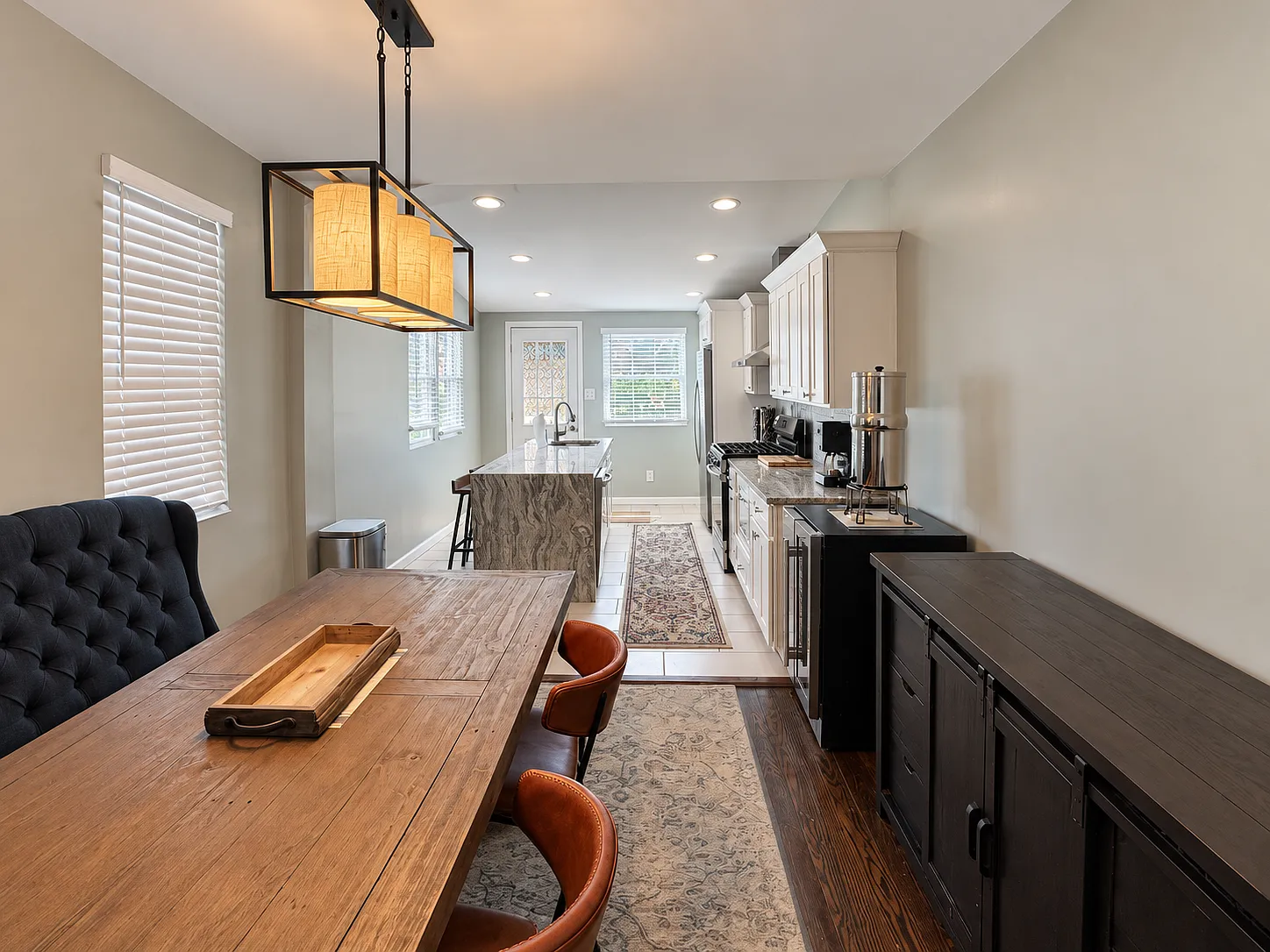4 bed, 1.5 bath, 1751 sqft, $3,500 — Photo 4