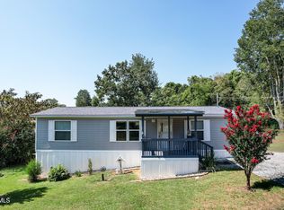 1342 High St, Dandridge, TN 37725