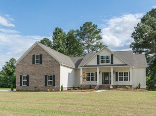 129 Staffordshire Dr, New Bern, NC 28562