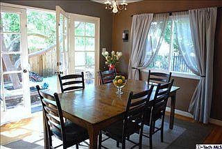 5th image of 271 Redwood Dr