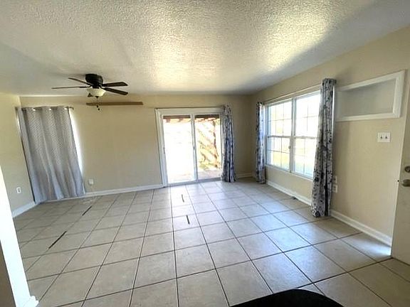 3rd image of 2127 Smathers Cir N