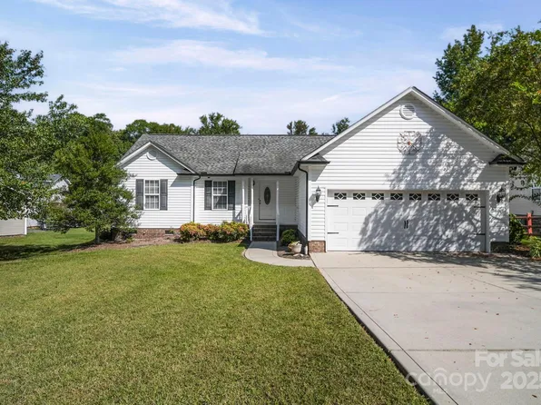 2010 Samantha Dr, Kannapolis, NC 28083