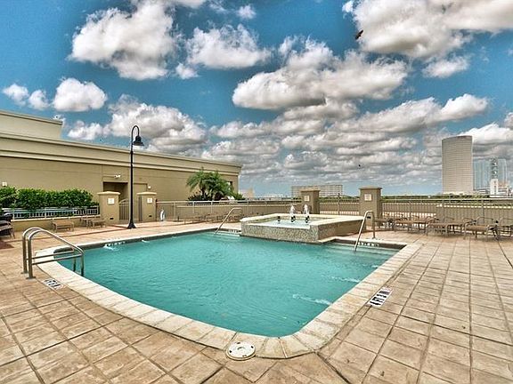 2nd image of 275 Bayshore Blvd Unit 1408