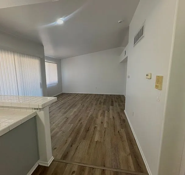 6545 Fulton Ave #206 — Photo 5