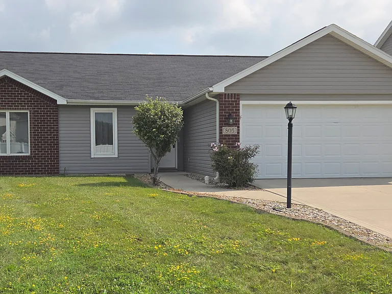 805 Beal Brook Pass — Photo 1