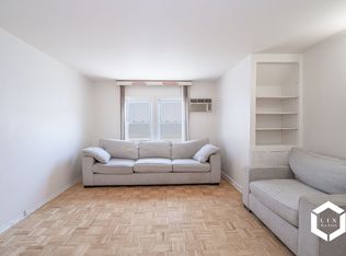 651 E 7th St #3R, Brooklyn, NY 11218