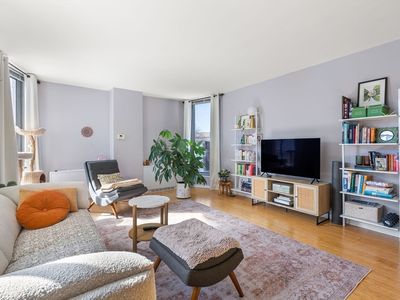 77 Pond Ave APT 412, Brookline, MA, 02445