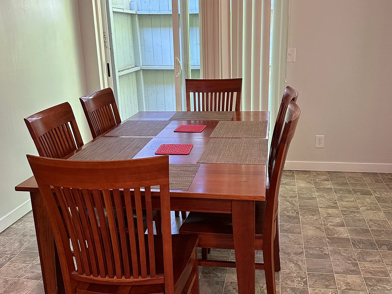 2 bed, 1100 sqft, $3,000 — Photo 3