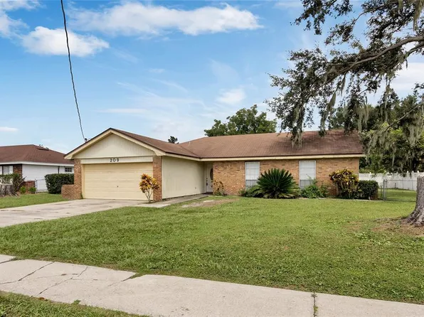 209 6th St NE, Fort Meade, FL 33841