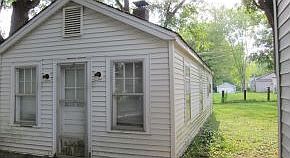 5th image of 2512 S Milton Dr