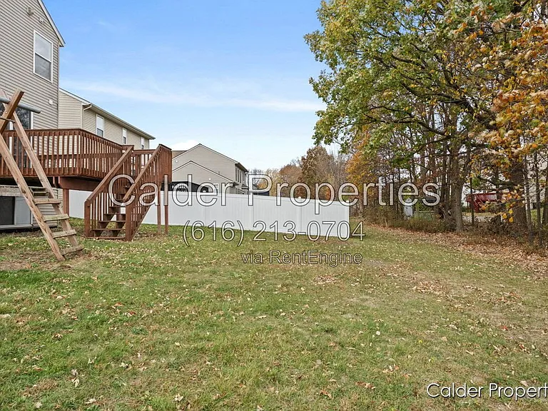 5686 E Falling Leaf Dr SE — Photo 34
