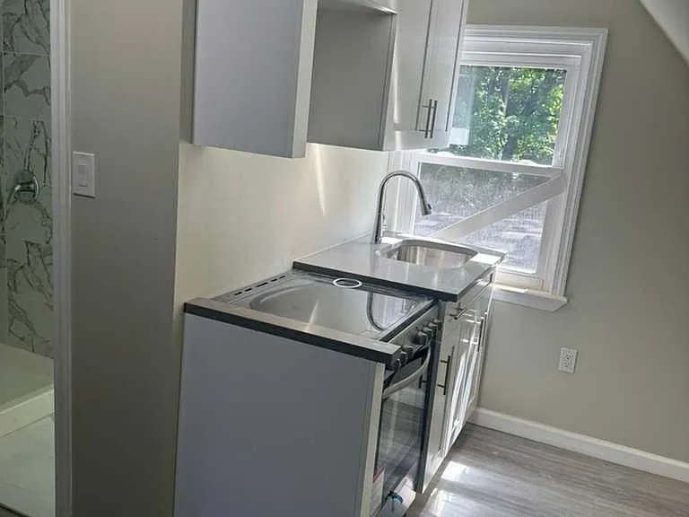 406 S 15th St #3 — Photo 1