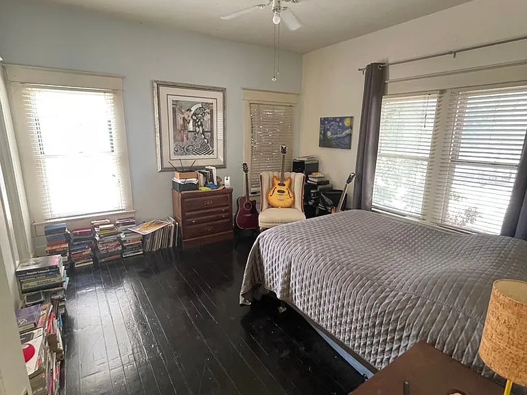 2514 Pearl St — Photo 5