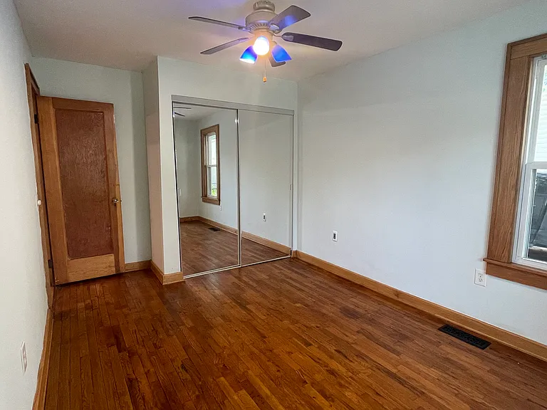 1042 N Amidon Ave — Photo 15