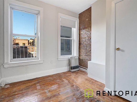 4th image of 371 S 4th St APT 2L