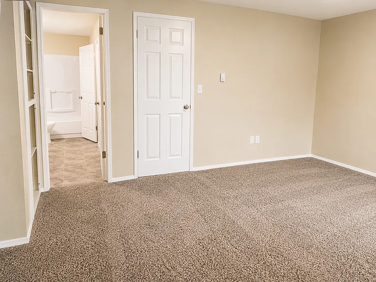 509 Old Pacific Hwy SE #C1 — Photo 3