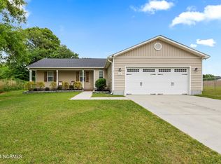 101 Eagle Ridge Dr, Beulaville, NC 28518