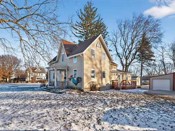 103 Park Ave NE, Mitchellville, IA 50169