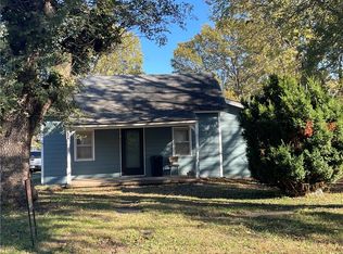 405 N Lyon St, Butler, MO 64730