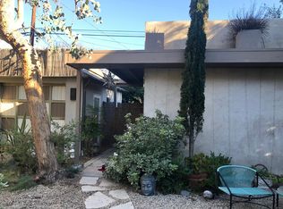 1054 S Point View St #B, Los Angeles, CA 90035