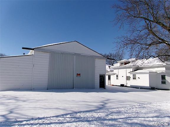 2nd image of 1106 W Centennial Ave