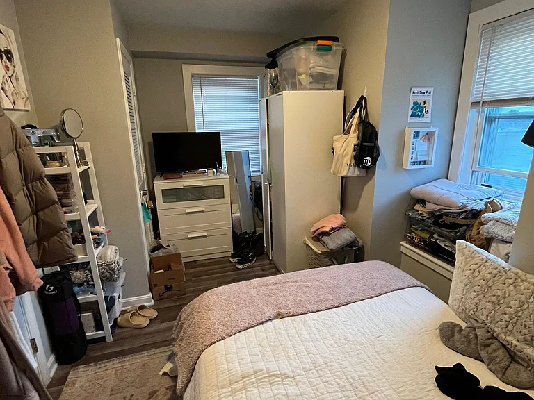 239 E St #2 — Photo 9