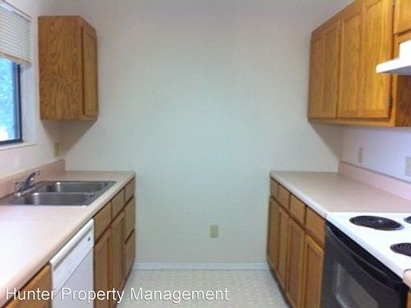 5th image of 1611 W Woodland St #A