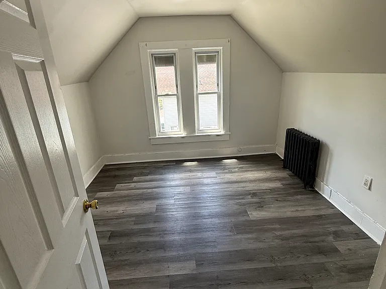 11 S Webster Ave #3 — Photo 8